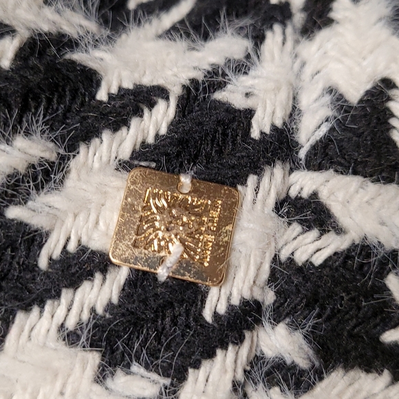 Houndstooth Bucket Hat - Picture 6 of 7